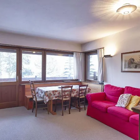 Chesa San Gian First Floor - Celerina Daire