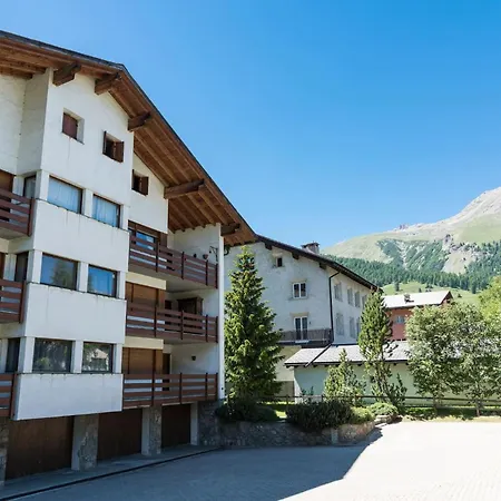 Chesa San Gian First Floor - Celerina Daire *