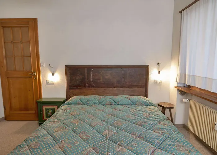 Chesa San Gian First Floor - Celerina Appartement